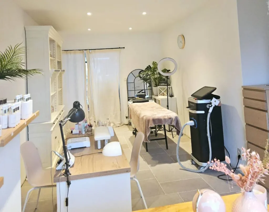 Het salon van Skincare 23 in Borsbeek